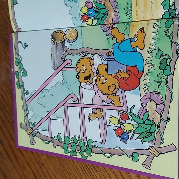The Berenstain Bears Learn To Share - Picture 3 of 12